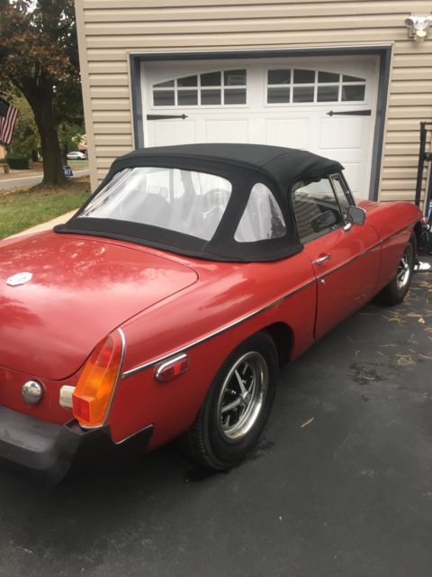 1975 Burgundy MG MGB Convertible
