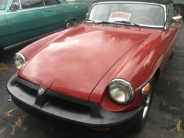 1975 Burgundy MG MGB Convertible