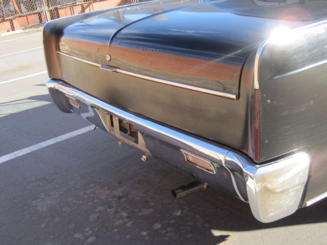 1975 Black/White Top Mitsubishi DEBONAIR Sedan