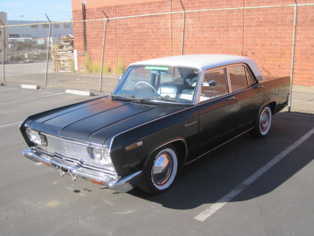1975 Black/White Top Mitsubishi DEBONAIR Sedan