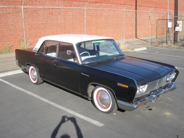 1975 Black/White Top Mitsubishi DEBONAIR Sedan