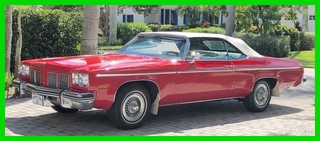 1975 Red Oldsmobile Eighty-Eight