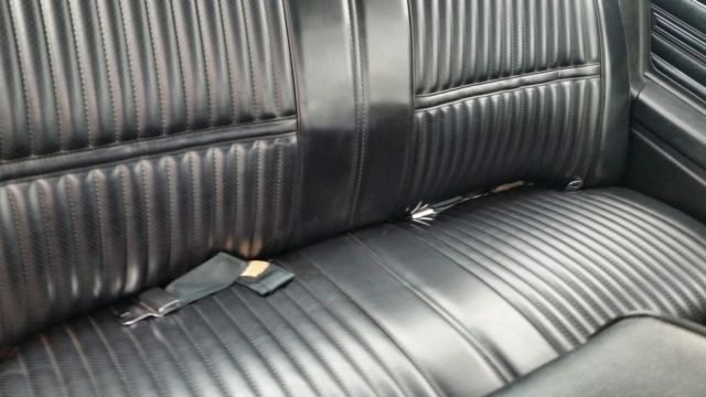 1975 Green Oldsmobile Cutlass Coupe