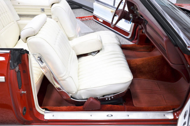 1975 Red Oldsmobile Eighty-Eight Convertible