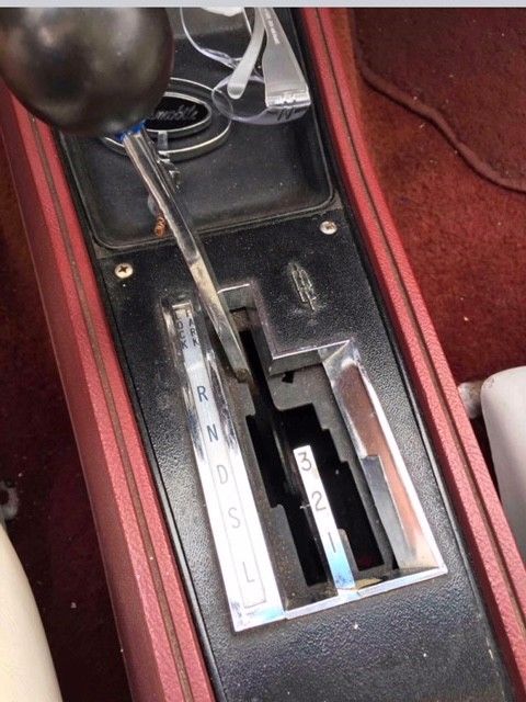 1975 White Oldsmobile Cutlass Coupe