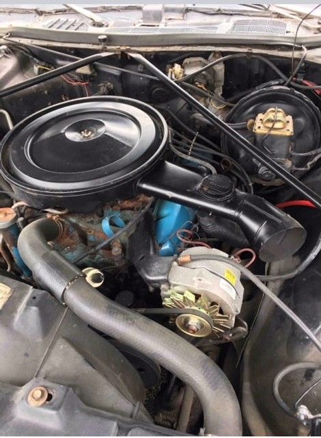 1975 White Oldsmobile Cutlass Coupe