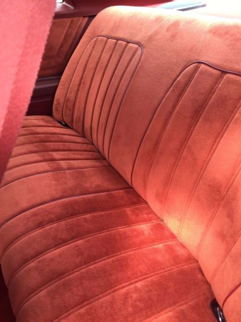 1975 White Pontiac Le Mans Coupe