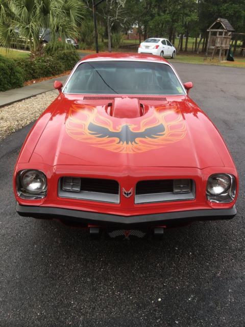 1975 Red Pontiac Trans Am