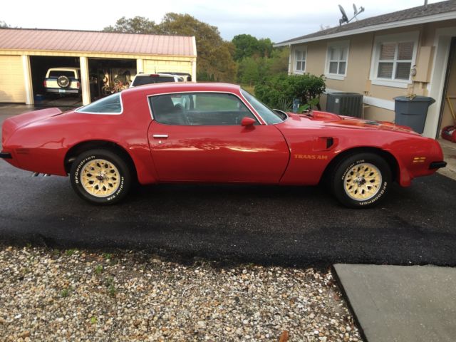 1975 Red Pontiac Trans Am