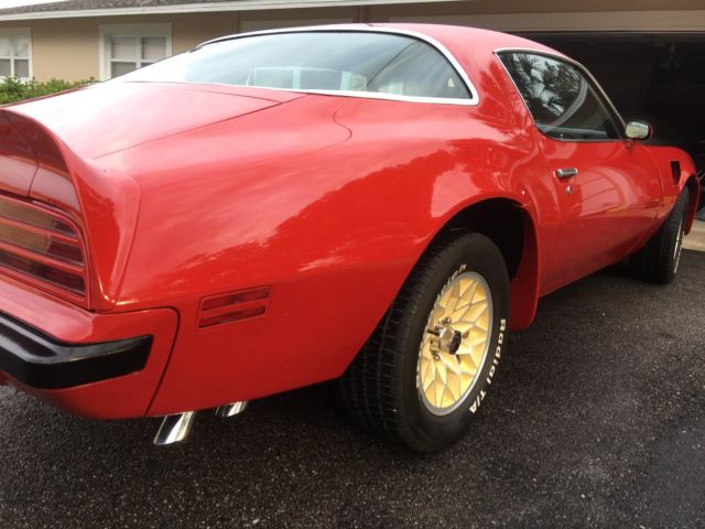 1975 Red Pontiac Trans Am