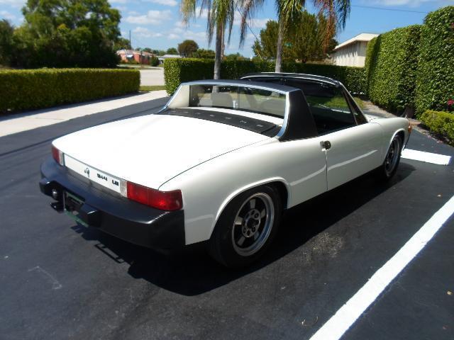 1975 White Porsche 914 Targa