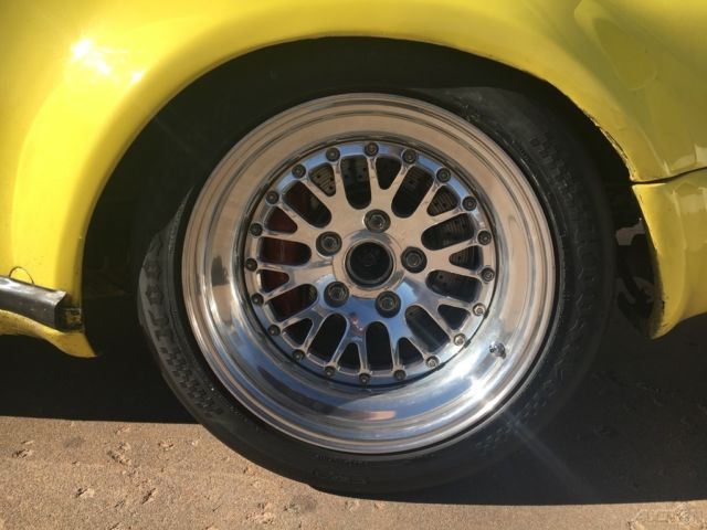 1975 Yellow Porsche 911