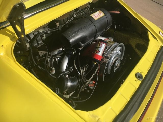 1975 Yellow Porsche 911