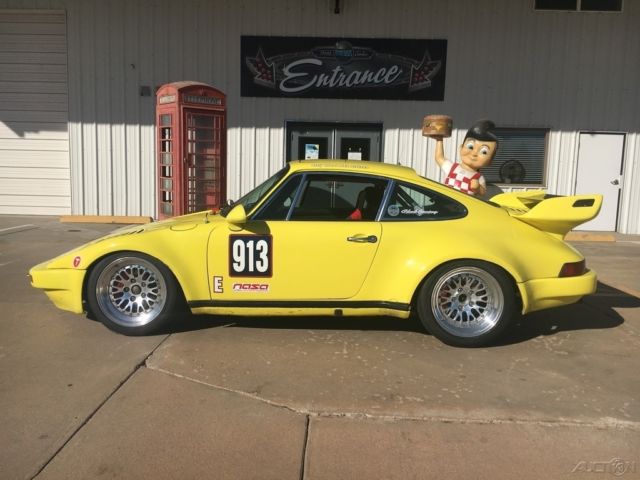 1975 Yellow Porsche 911