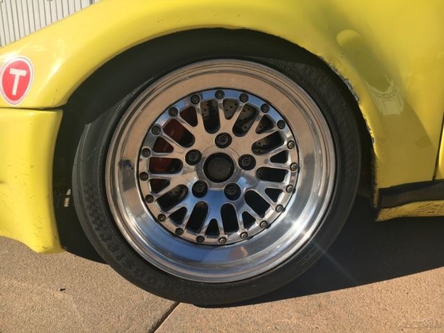 1975 Yellow Porsche 911