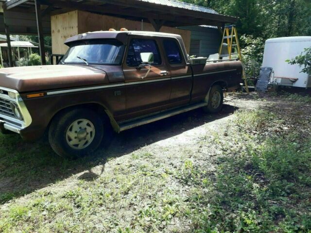 1975 Brown Ford F-100 Super Cab
