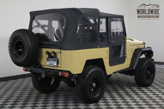 1975 Tan Toyota FJ40