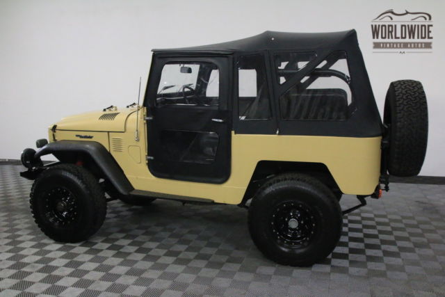 1975 Tan Toyota FJ40