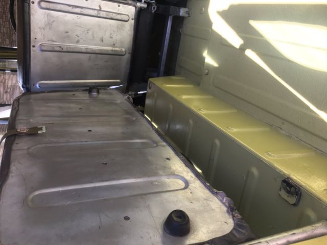 1975 Yellow Toyota FJ Cruiser SUV