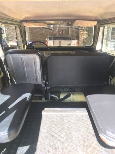 1975 Yellow Toyota FJ Cruiser SUV