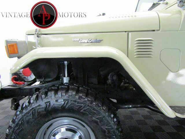1975 Tan Toyota FJ Cruiser --