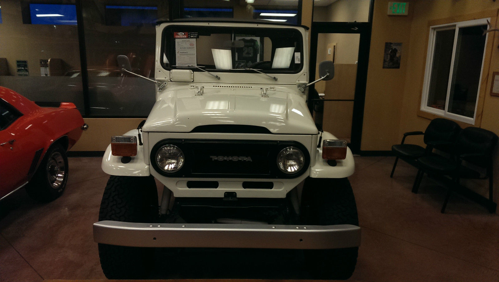 1975 White Toyota Land Cruiser SUV