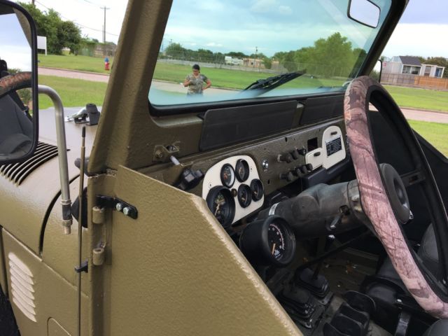 1975 Green/Black Toyota Land Cruiser FJ