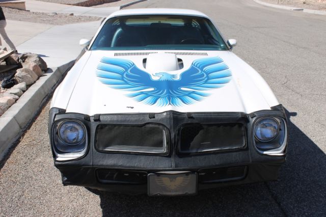 1975 White Pontiac Trans Am Coupe