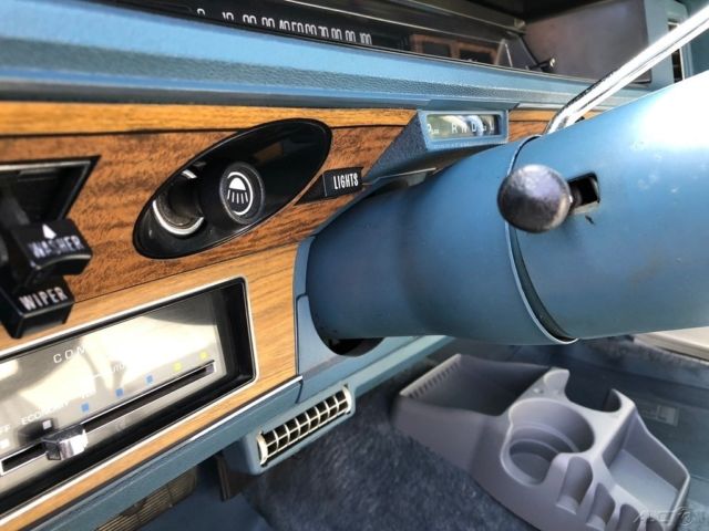 1975 White Chevrolet Capriceold Convertible