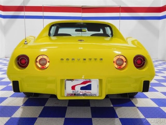 1975 Yellow Chevrolet Corvette