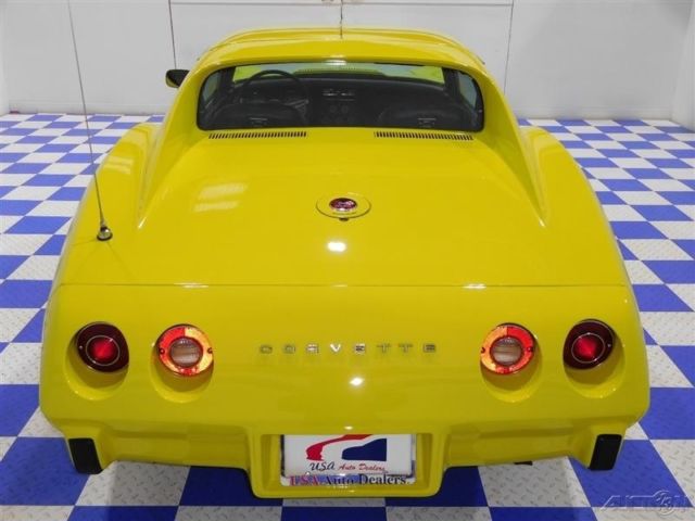 1975 Yellow Chevrolet Corvette