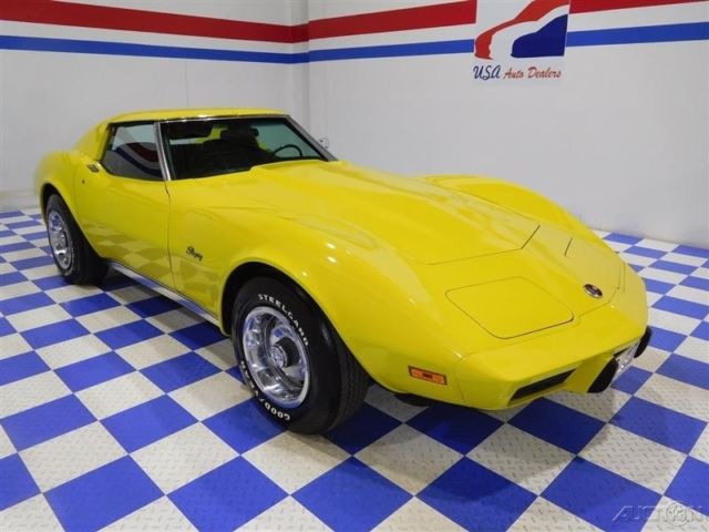 1975 Yellow Chevrolet Corvette