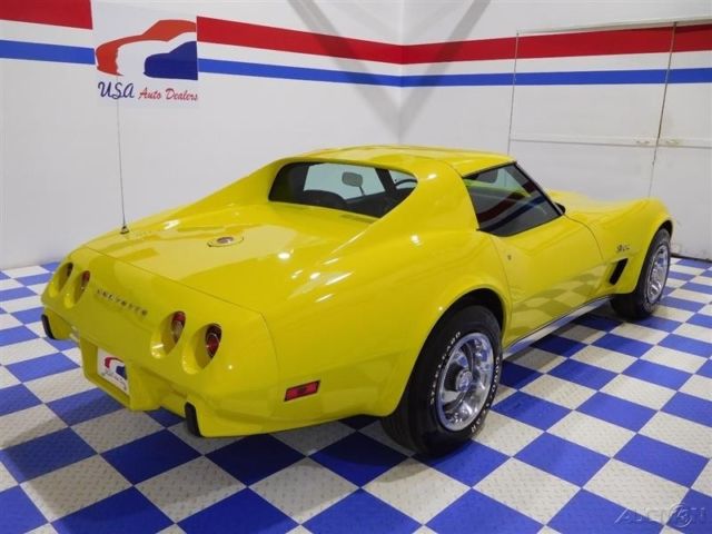1975 Yellow Chevrolet Corvette