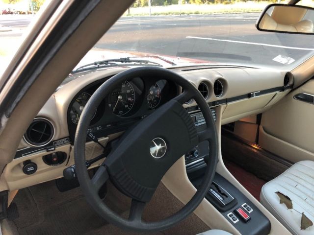 1976 Red Mercedes-Benz SL-Class Coupe