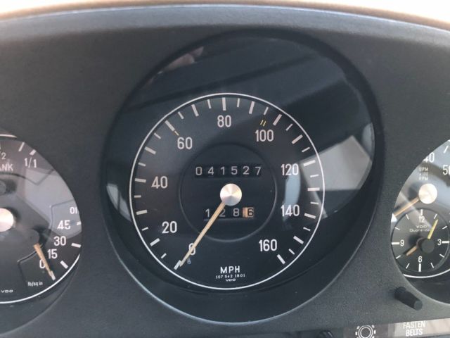 1976 Red Mercedes-Benz SL-Class Coupe