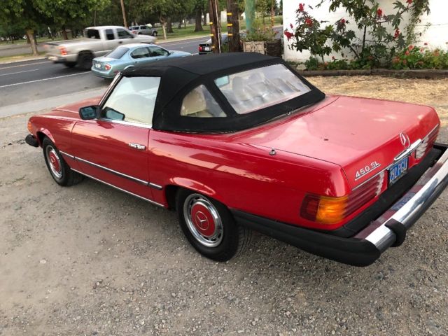 1976 Red Mercedes-Benz SL-Class Coupe