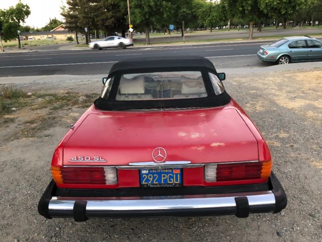 1976 Red Mercedes-Benz SL-Class Coupe