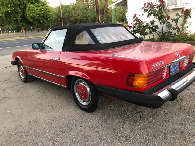 1976 Red Mercedes-Benz SL-Class Coupe
