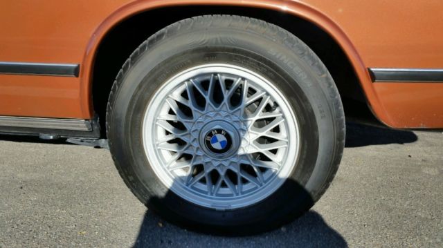 1976 Brown BMW 2002 Coupe