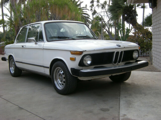 1976 White BMW 2002