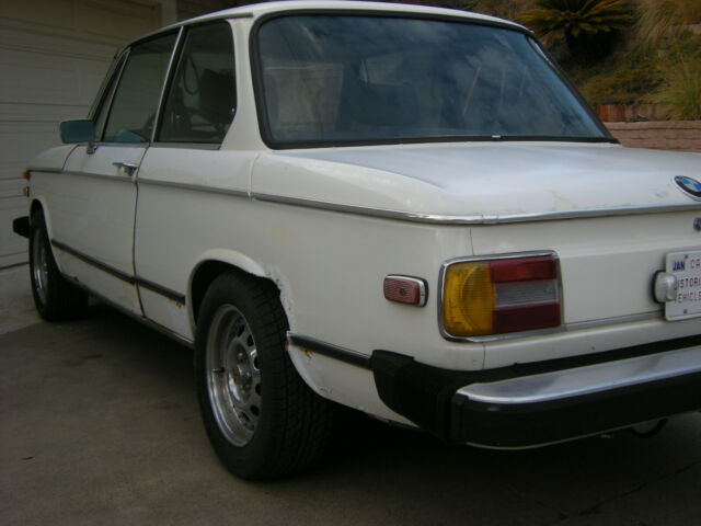 1976 White BMW 2002