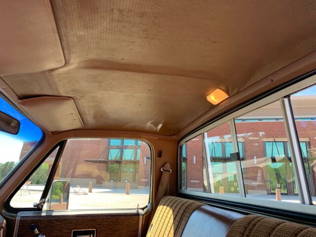 1976 Brown Chevrolet C-10 Standard Cab Pickup