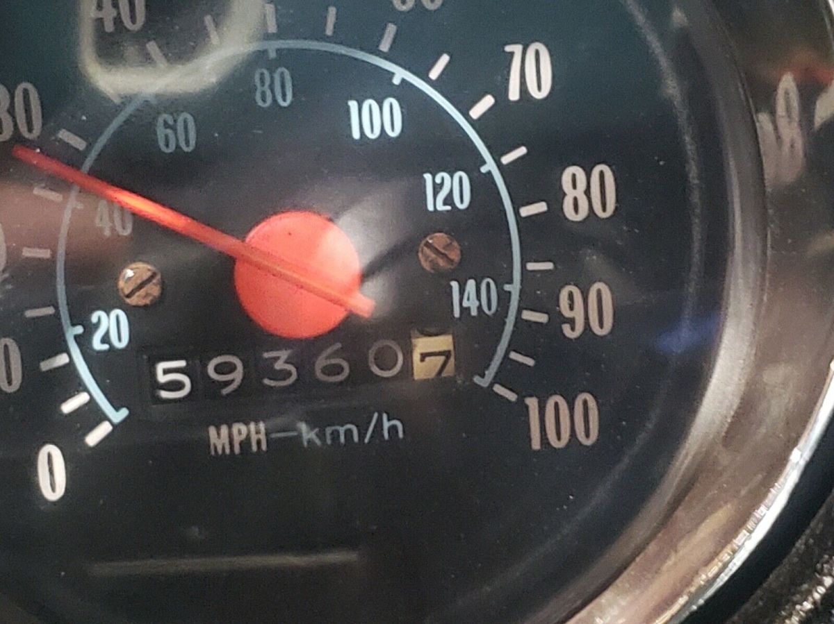 1976 Yellow Chevrolet C-10 Standard Cab Pickup