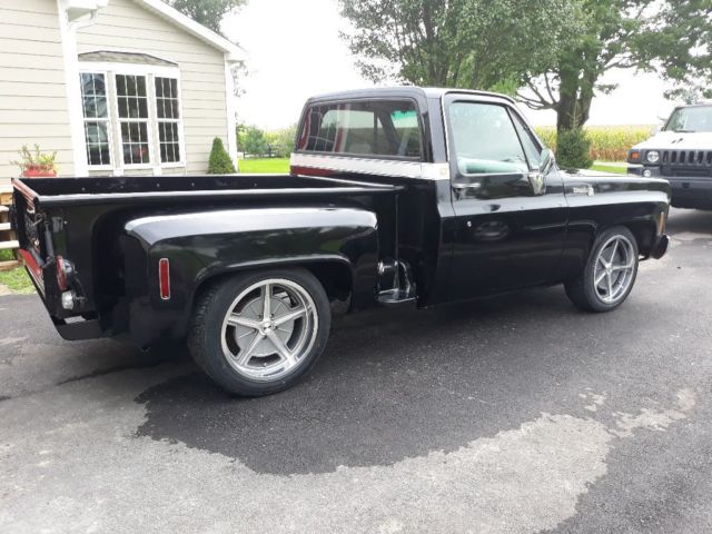 1976 Black Chevrolet C-10