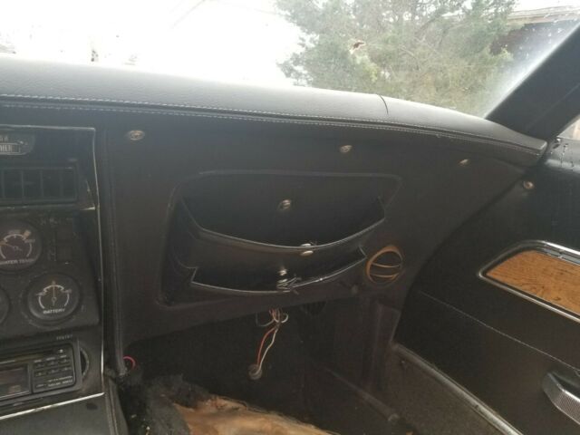 1976 Black Chevrolet Corvette Coupe