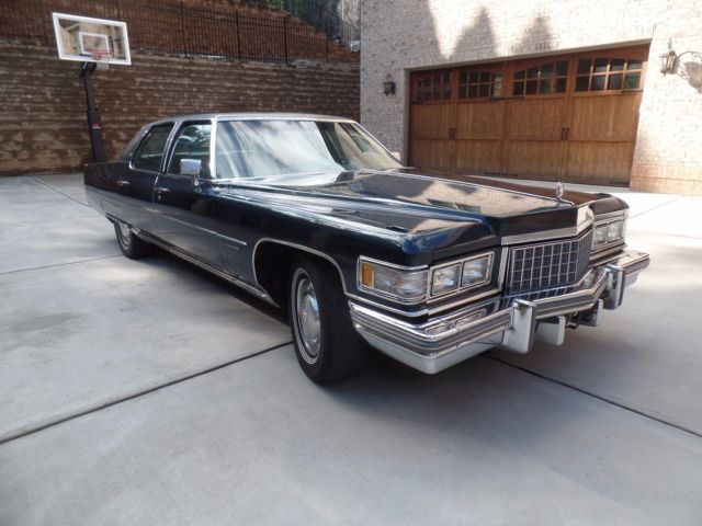 1976 Blue Cadillac Fleetwood Sedan