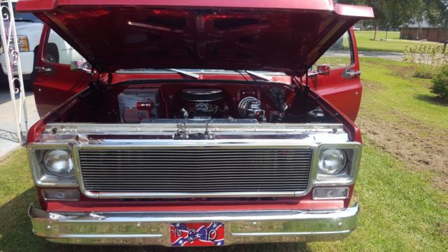 1976 Red Chevrolet C-10 Standard Cab Pickup