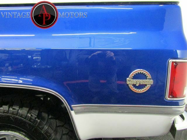 1976 Blue Chevrolet Blazer --