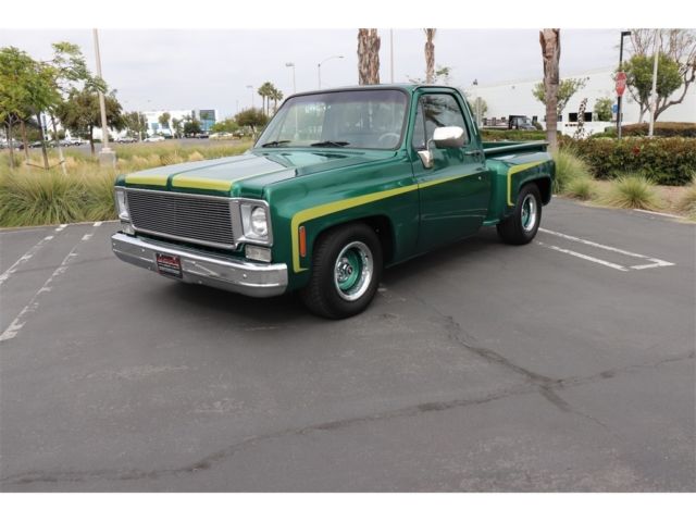 1976 Green Chevrolet C-10 --