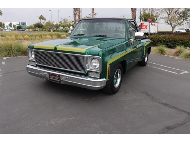 1976 Green Chevrolet C-10 --